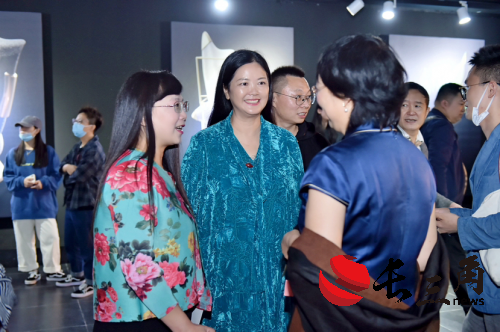 匠心筑梦笃行致远⑤张群英：让艺术走进生活
