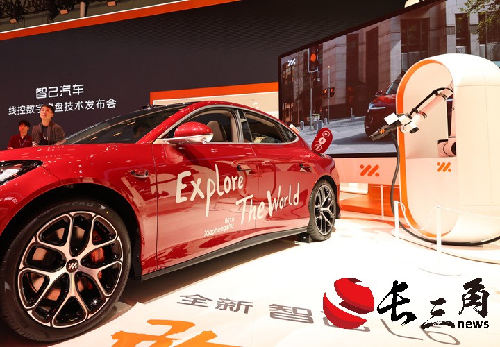 上海车展创新大潮奔涌 车企技术竞争扩展至多领域多场景