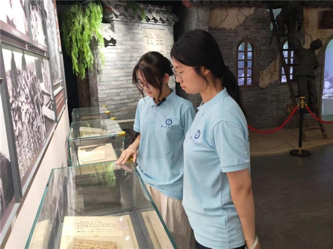 南京晓庄学院文学院学子将“新旅精神”带进滨江开发区暑托班