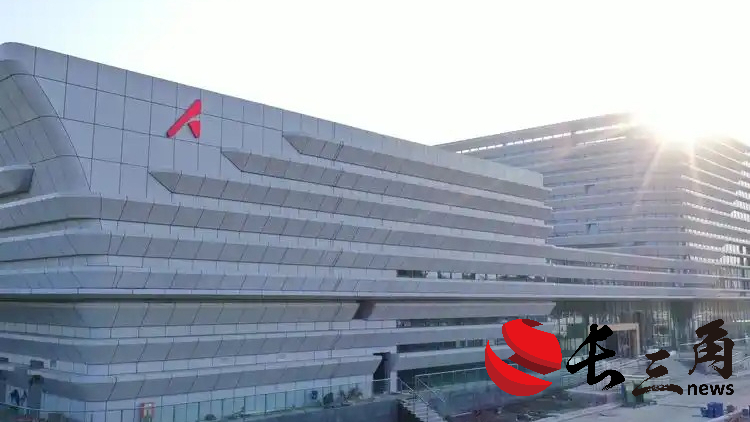 智算中心规模跃阶式发展 投资规模持续扩大