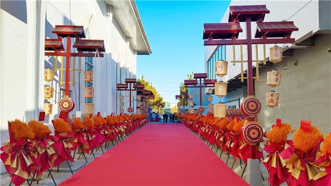 ​北京首家红楼梦主题沉浸式餐秀「宴外宴」盛大开园：入梦红楼，不负初见，引领餐饮文化新势能！