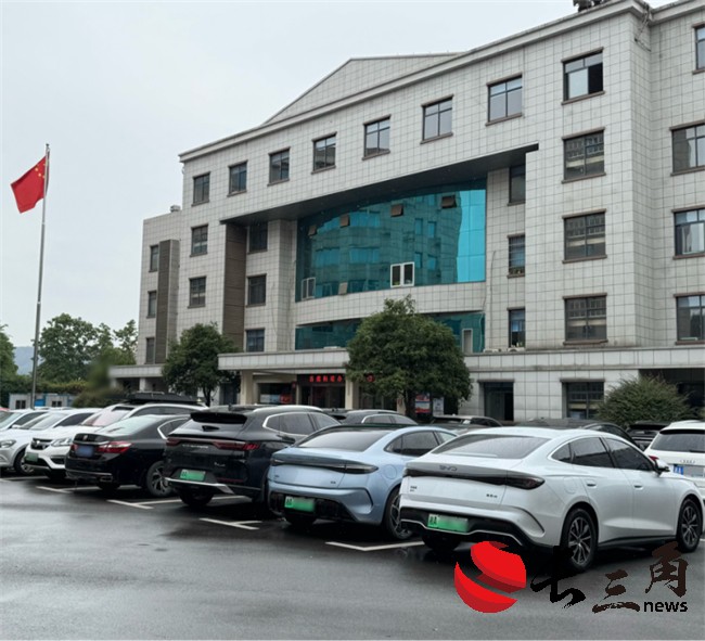 比亚迪“开”进公务员生活圈