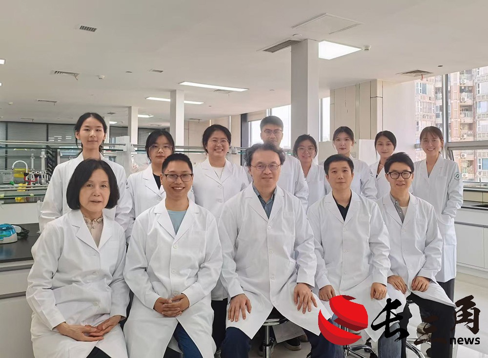 人有两个年龄：一个写在身份证上，一个藏在免疫系统里